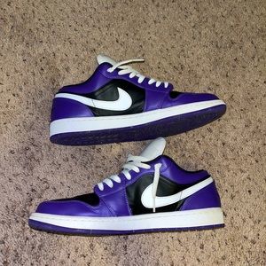 Jordan 1 Low Court Purple